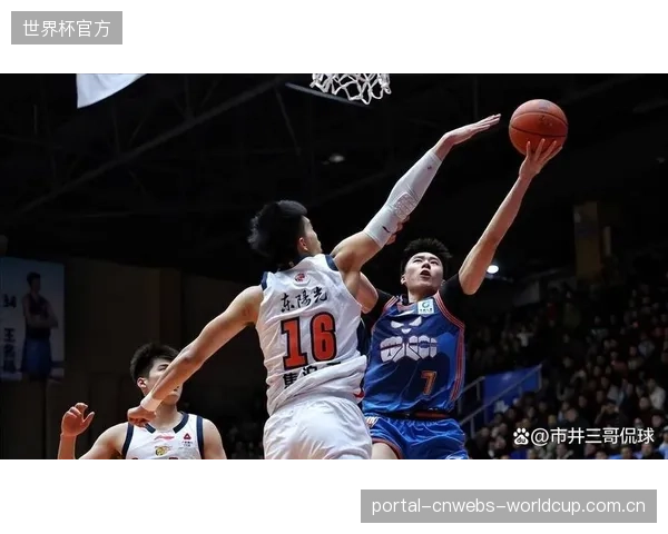 四川男篮创下CBA历史最长连败纪录，单赛季全败表现堪忧。
